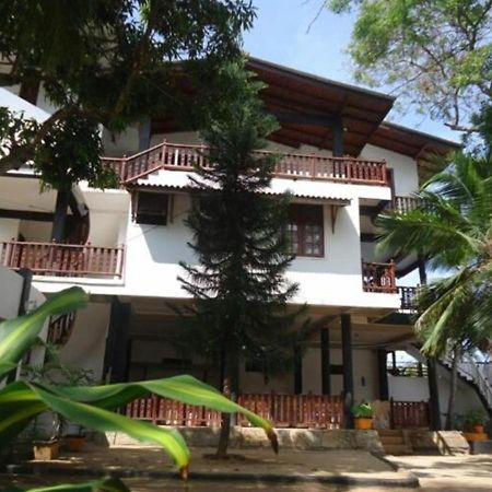 Samans Guesthouse Tangalle Esterno foto
